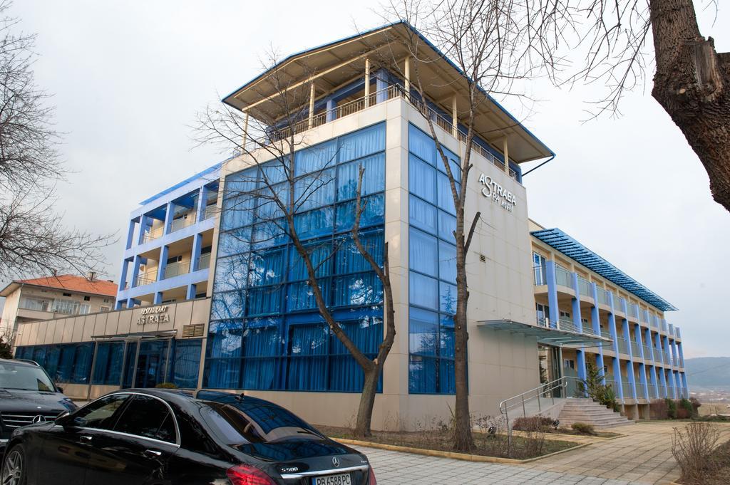 Hotel Astrea Hisarya Buitenkant foto