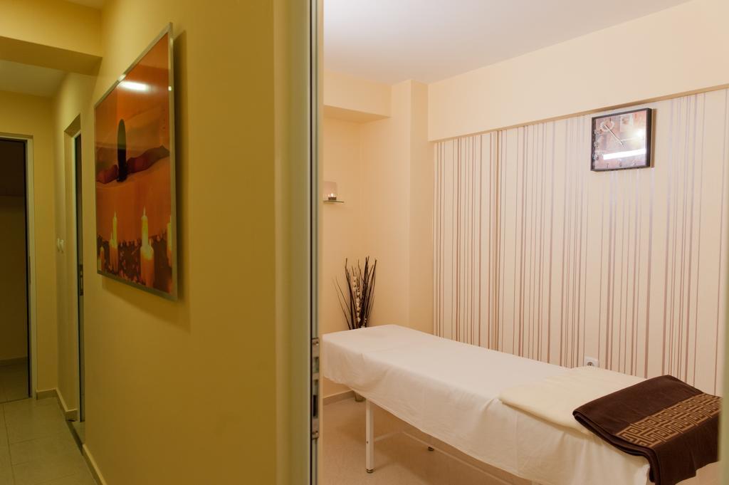 Hotel Astrea Hisarya Buitenkant foto