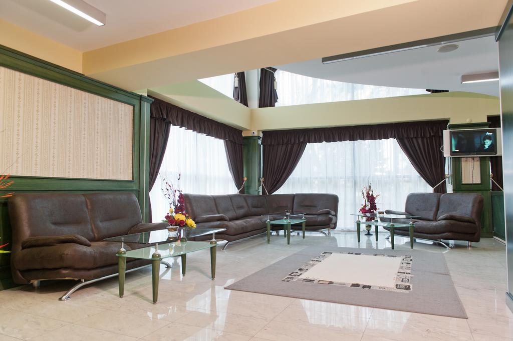 Hotel Astrea Hisarya Buitenkant foto