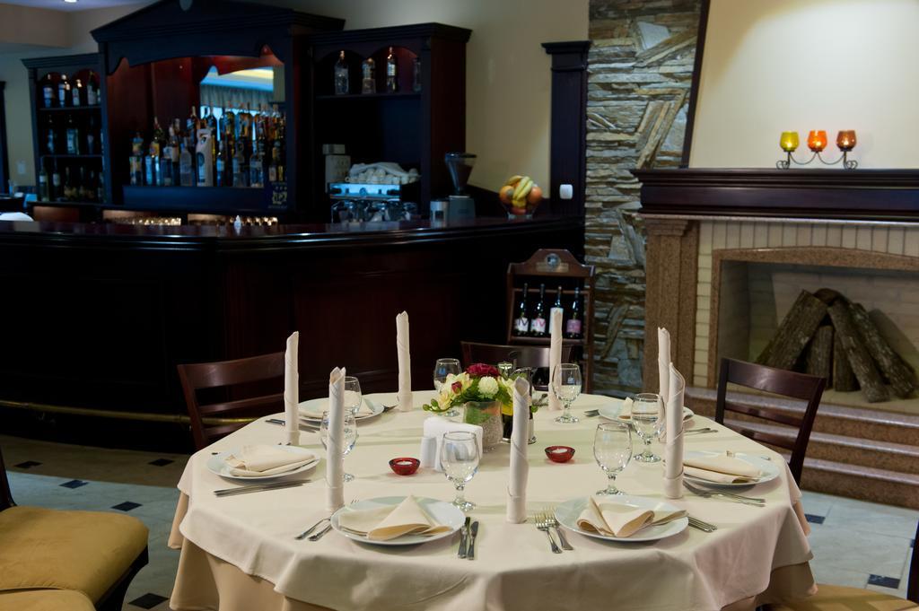 Hotel Astrea Hisarya Buitenkant foto