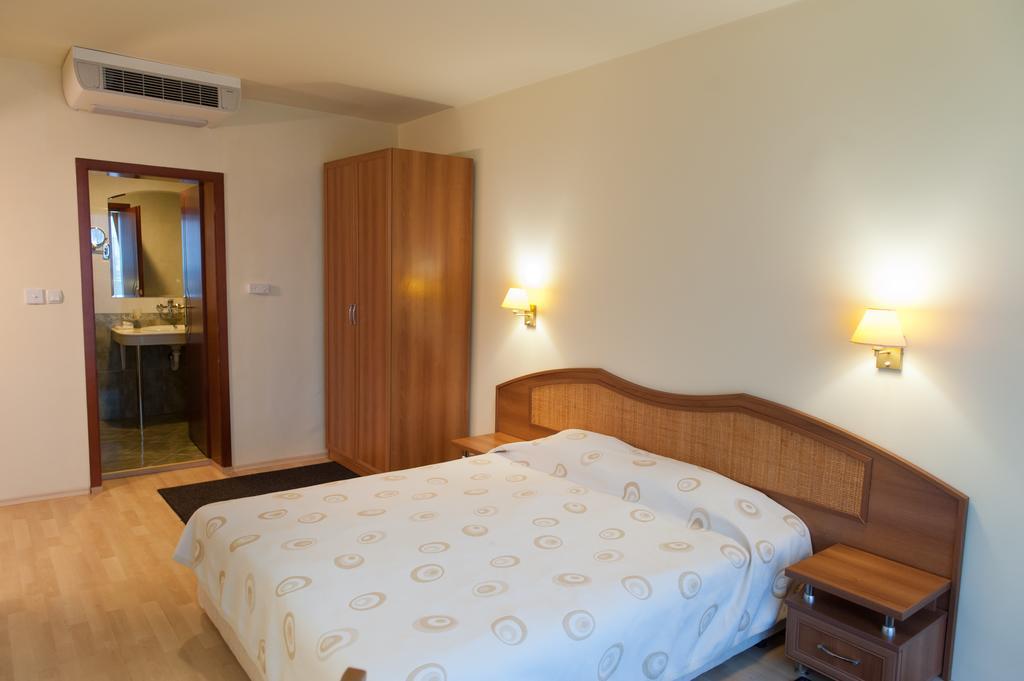 Hotel Astrea Hisarya Kamer foto