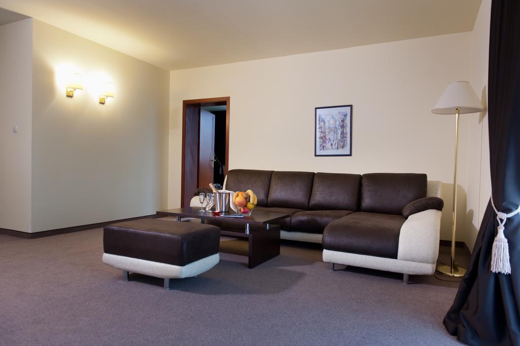 Hotel Astrea Hisarya Kamer foto