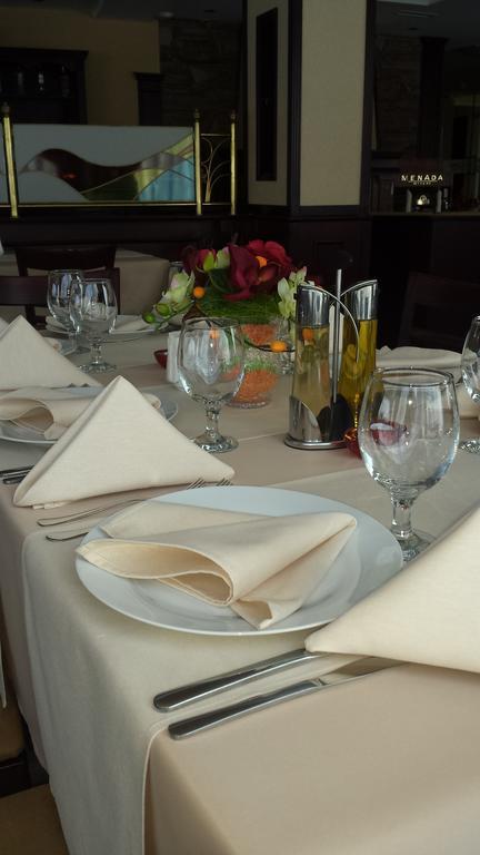 Hotel Astrea Hisarya Buitenkant foto